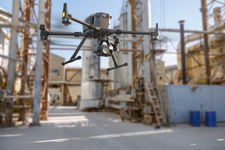 Inspektionsservice Industrieanlagen durch Drohnen